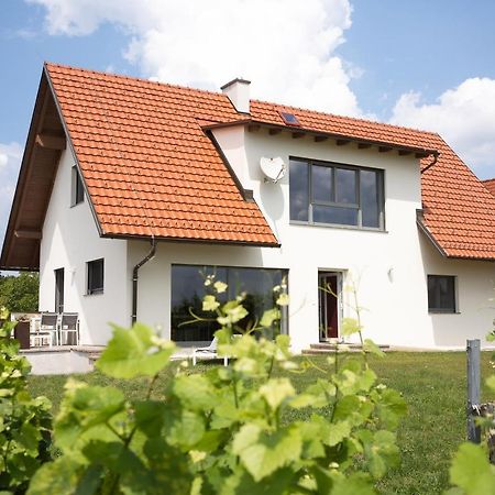 Winzerhof Familie Kloeckl Klöch Exterior foto